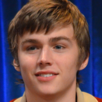Miles Heizer