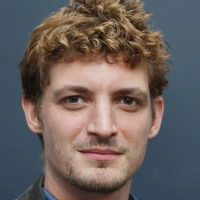 Niels Schneider