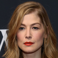 Rosamund Pike