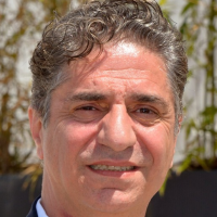 Simon Abkarian