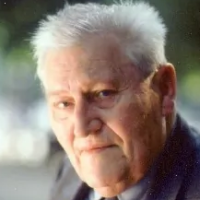 Hubert Monteilhet